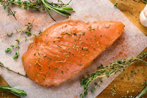 Click Here To Enlarge This Photo Of 4 x 8oz Tandoori Chicken Fillets